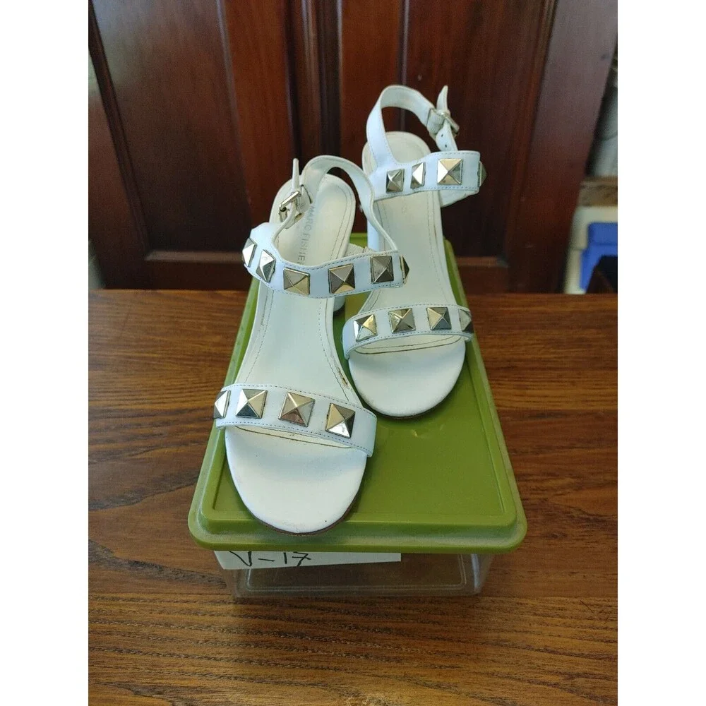 mark fisher women shoes Size 8.5 White, Silver V-17